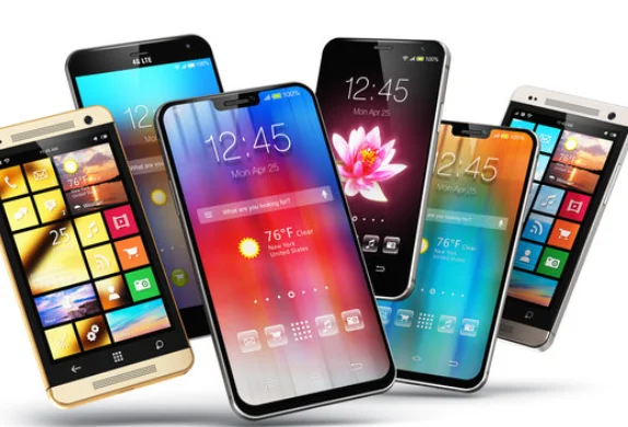 8 Phones With the Best Battery Life in 2025