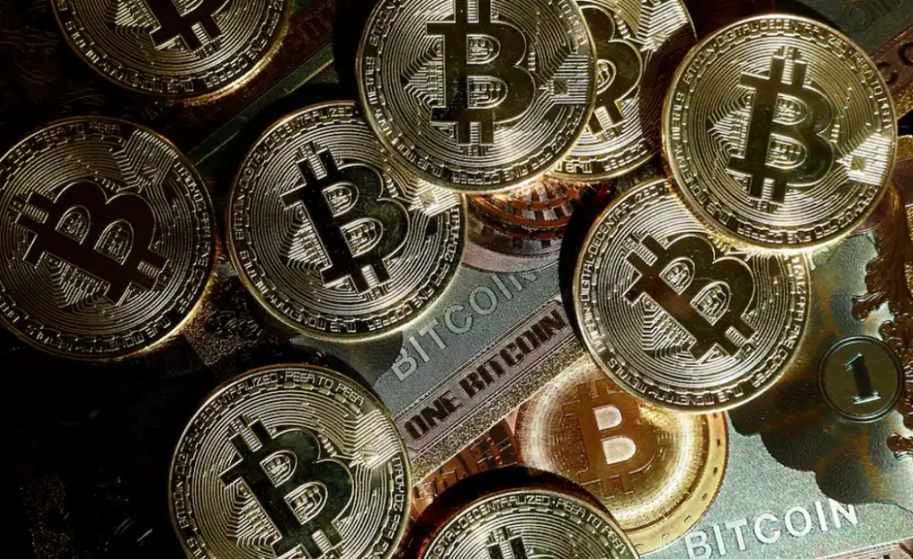 Bitcoin Drops 4% to $99,237 as Crypto Market Faces Volatility