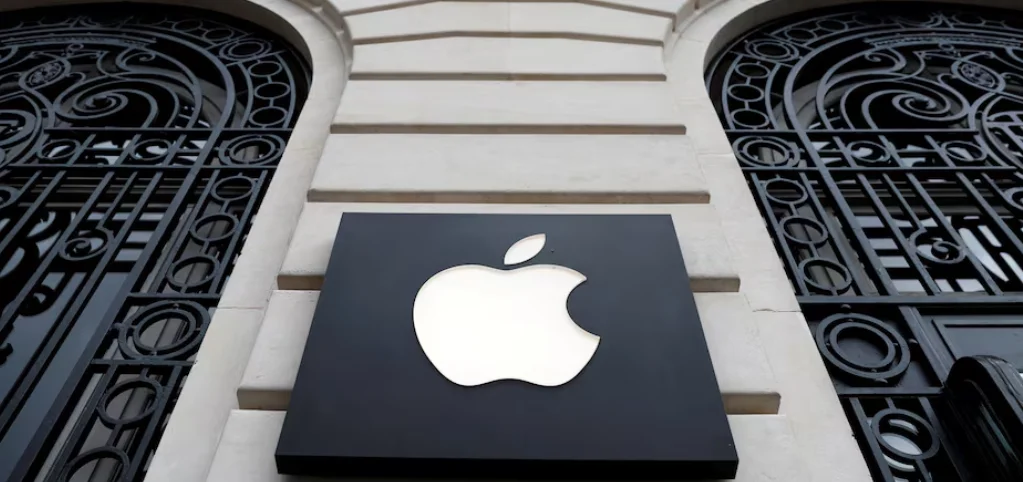 iOS 26 Beta 3 Update: Apple Tones Down Liquid Glass Design Amid User Backlash